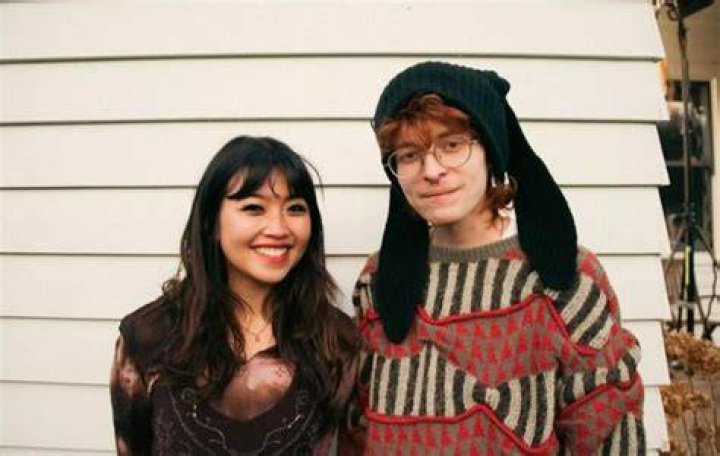Is Cavetown Trans? His Pronouns, Gender, Net Worth