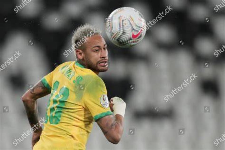 Neymar's pet Poker, Truco and Flush